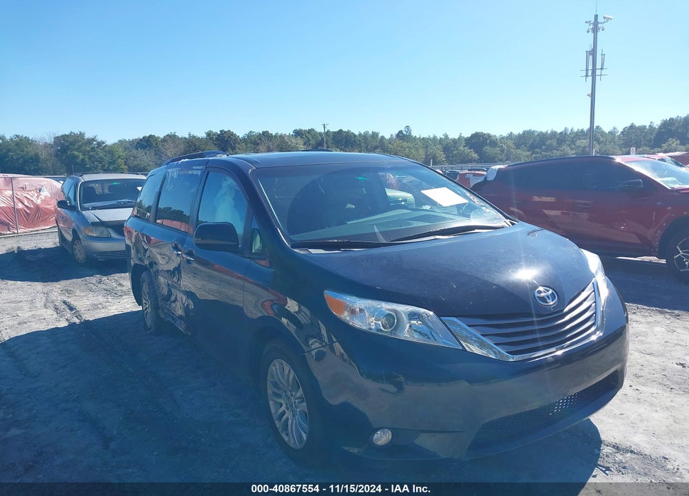 2015 TOYOTA SIENNA XLE LIMITED VIN: 5TDYK3DC2FS633849