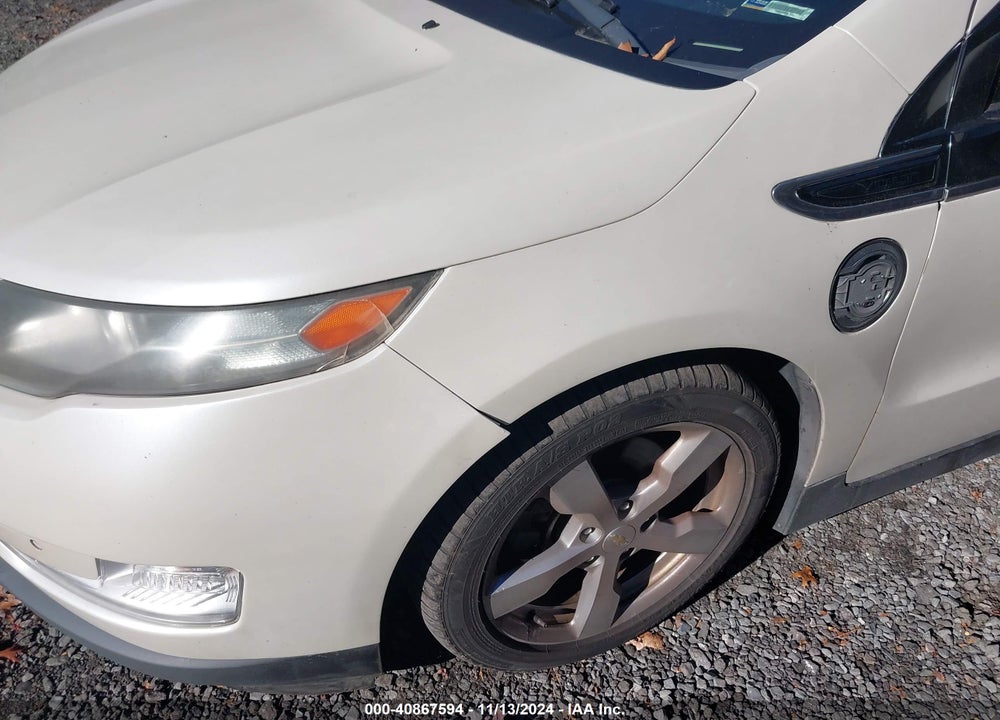 2011 CHEVROLET VOLT VIN: 1G1RD6E4XBU101044
