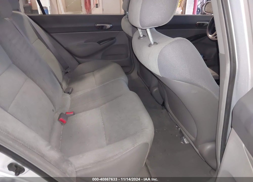 2011 HONDA CIVIC VIN: 19XFA1F58BE047027