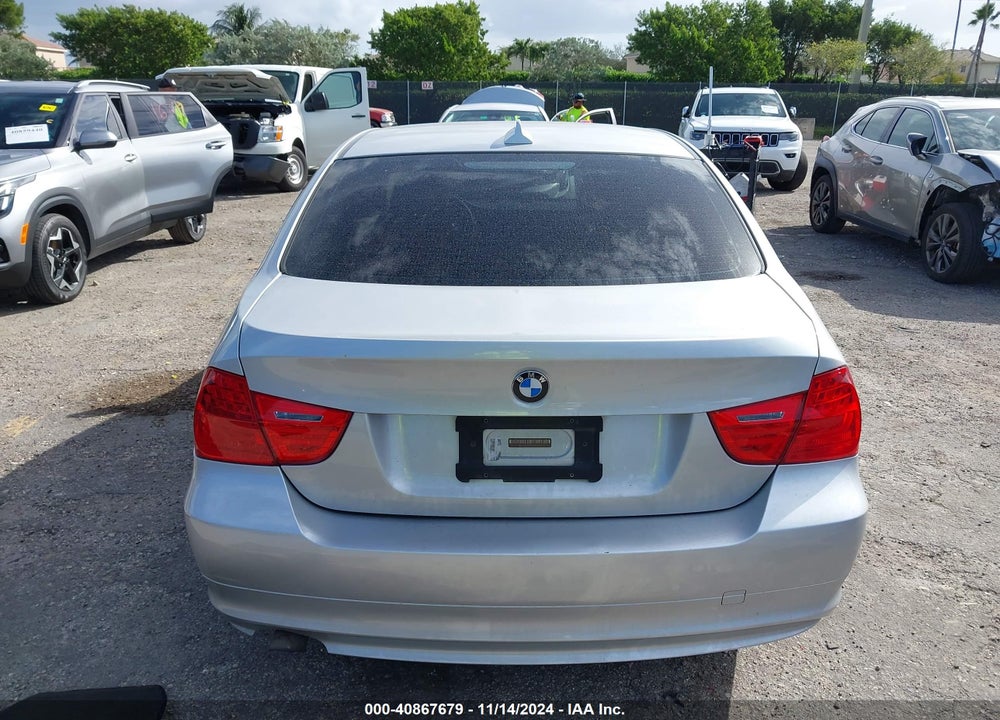 2009 BMW 328I VIN: WBAPH77559NM47731