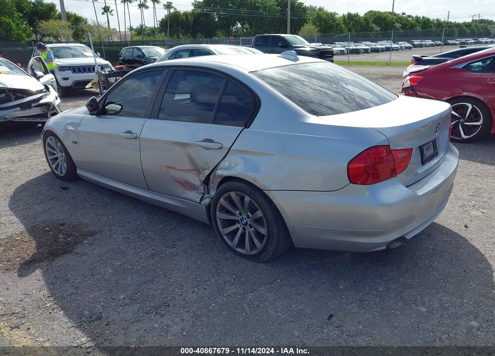2009 BMW 328I VIN: WBAPH77559NM47731