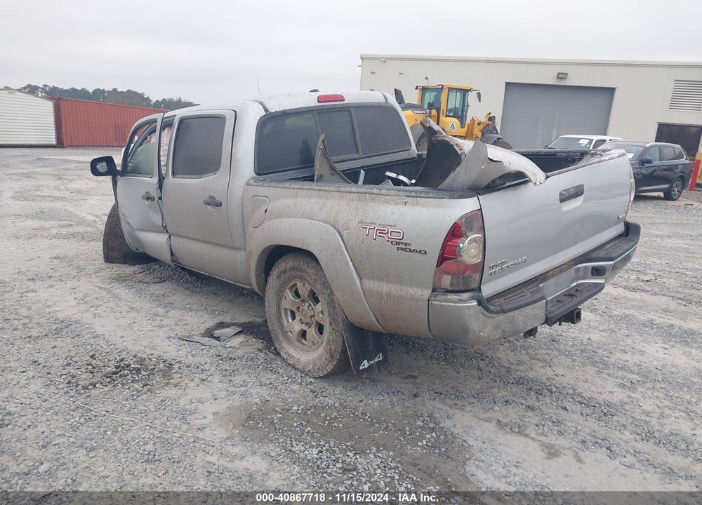 2011 TOYOTA TACOMA DOUBLE CAB VIN: 3TMLU4EN5BM069019