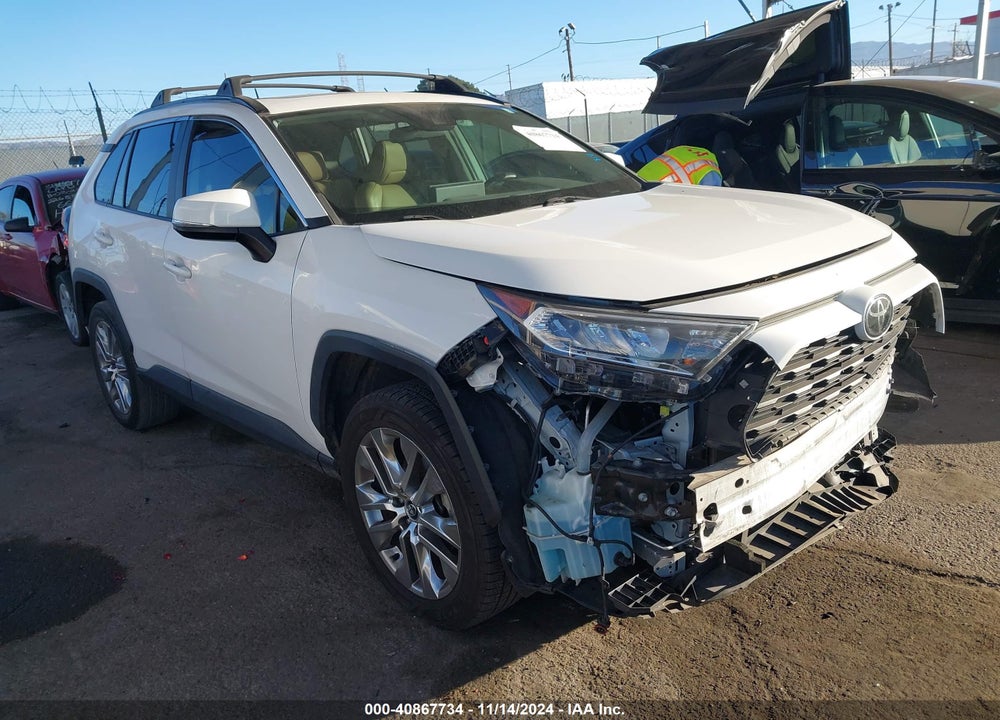 2020 TOYOTA RAV4 XLE PREMIUM VIN: 2T3C1RFVXLW076102