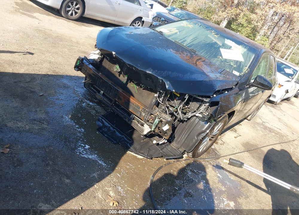 2015 TOYOTA CAMRY SE VIN: 4T1BF1FK1FU880953