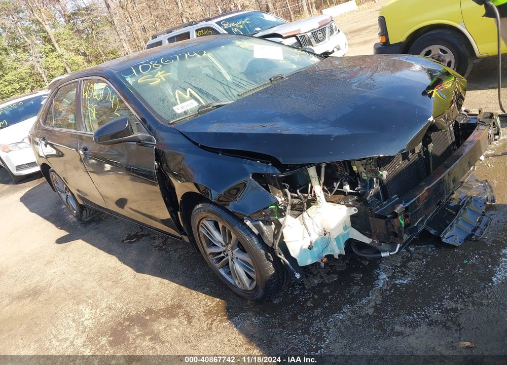 2015 TOYOTA CAMRY SE VIN: 4T1BF1FK1FU880953