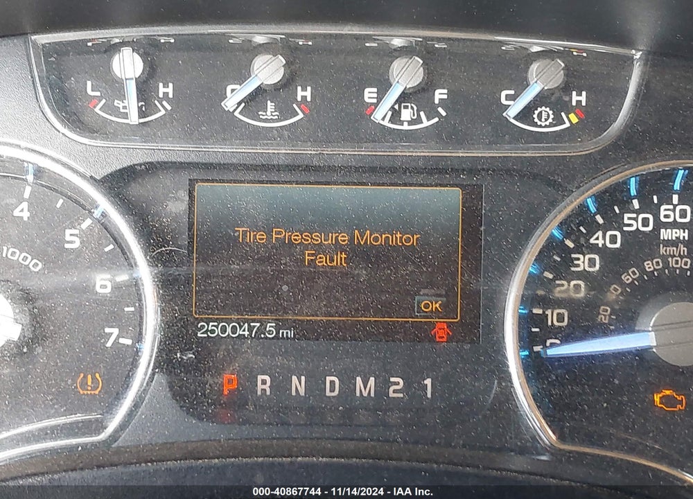 2011 FORD F-150 LARIAT VIN: 1FTFW1ETXBKD35193