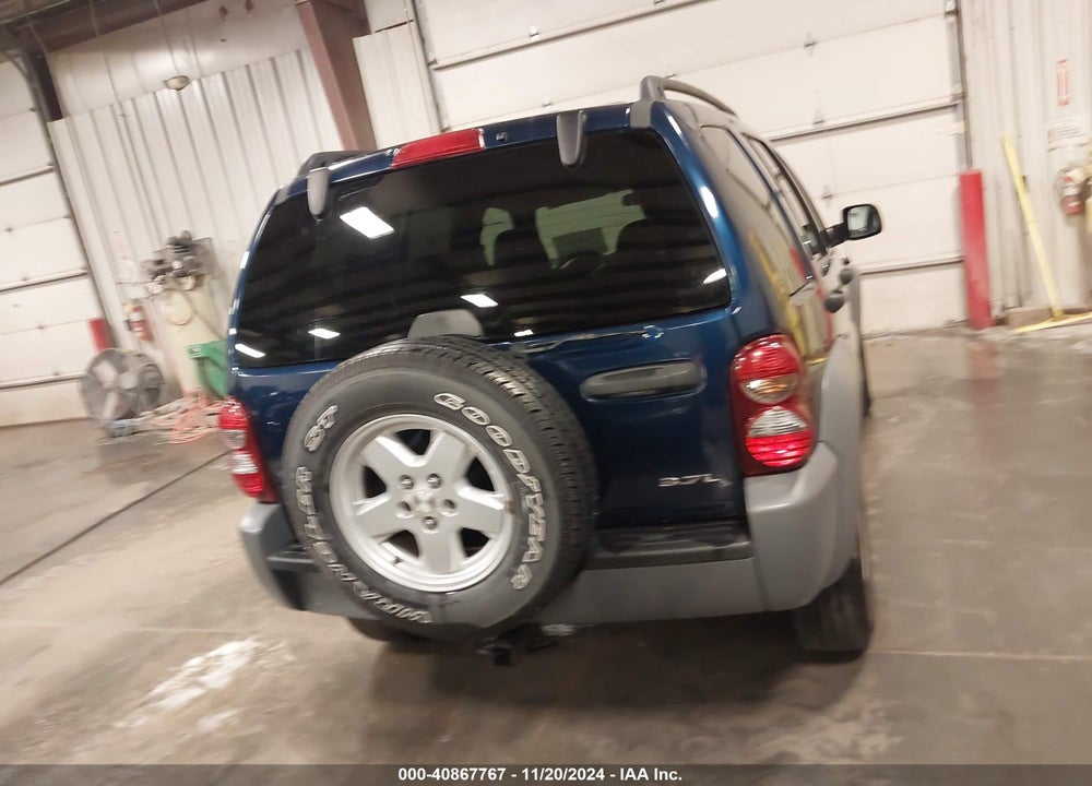 2005 JEEP LIBERTY SPORT VIN: 1J4GL48K35W602389