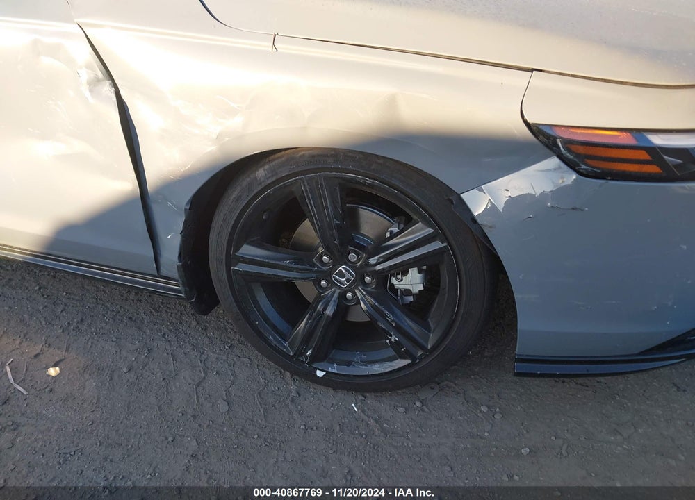 2024 HONDA ACCORD HYBRID SPORT-L VIN: 1HGCY2F71RA057368