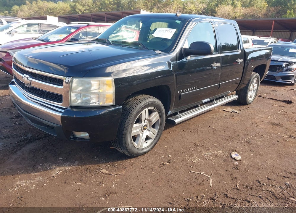 2008 CHEVROLET SILVERADO 1500 LT1 VIN: 2GCEC13J181337252