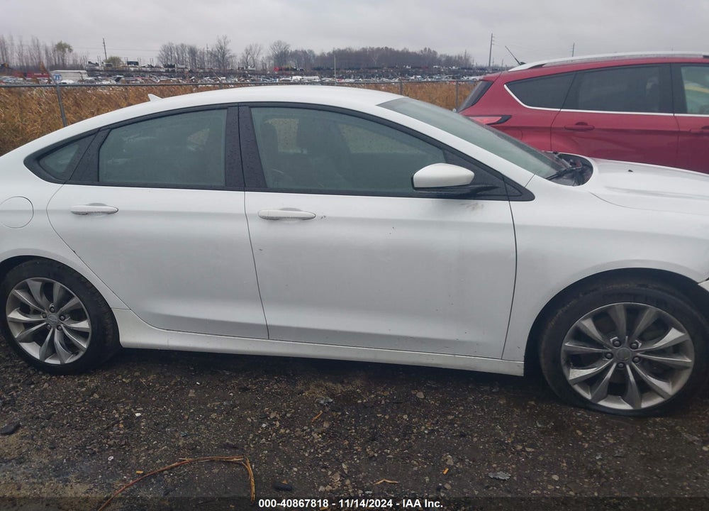 2016 CHRYSLER 200 S VIN: 1C3CCCBG5GN134522