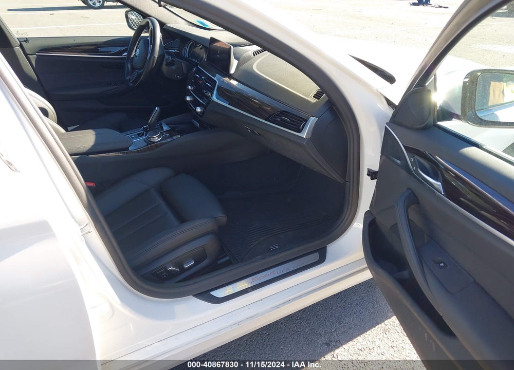 2019 BMW 530I XDRIVE VIN: WBAJA7C58KG911962