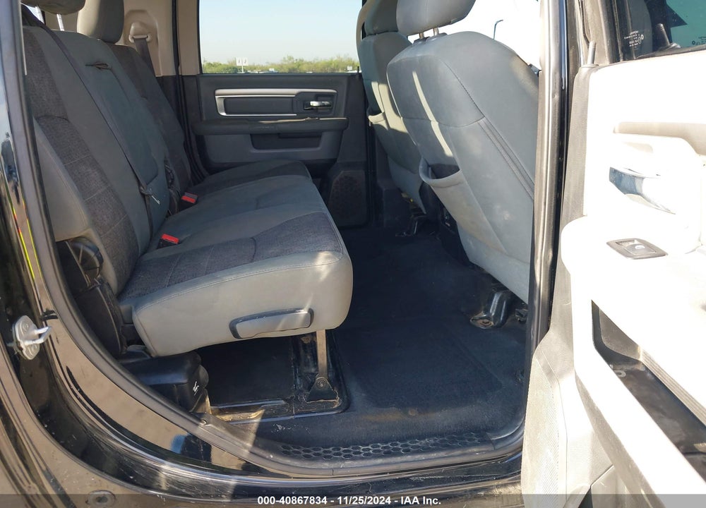 2015 RAM 2500 LONE STAR VIN: 3C6UR5ML4FG568823