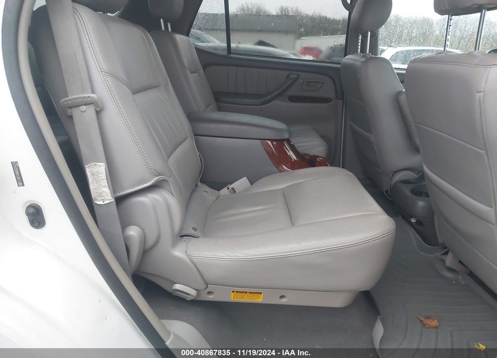 2006 TOYOTA SEQUOIA LIMITED V8 VIN: 5TDBT48A66S274524