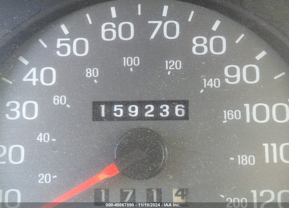 2005 MERCURY GRAND MARQUIS LS/LSE VIN: 2MHFM75W85X641024