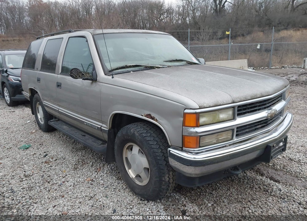 1999 CHEVROLET TAHOE LS VIN: 1GNEK13R3XJ382827