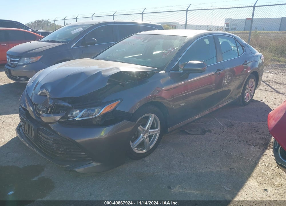 2018 TOYOTA CAMRY LE VIN: 4T1B11HK5JU528690