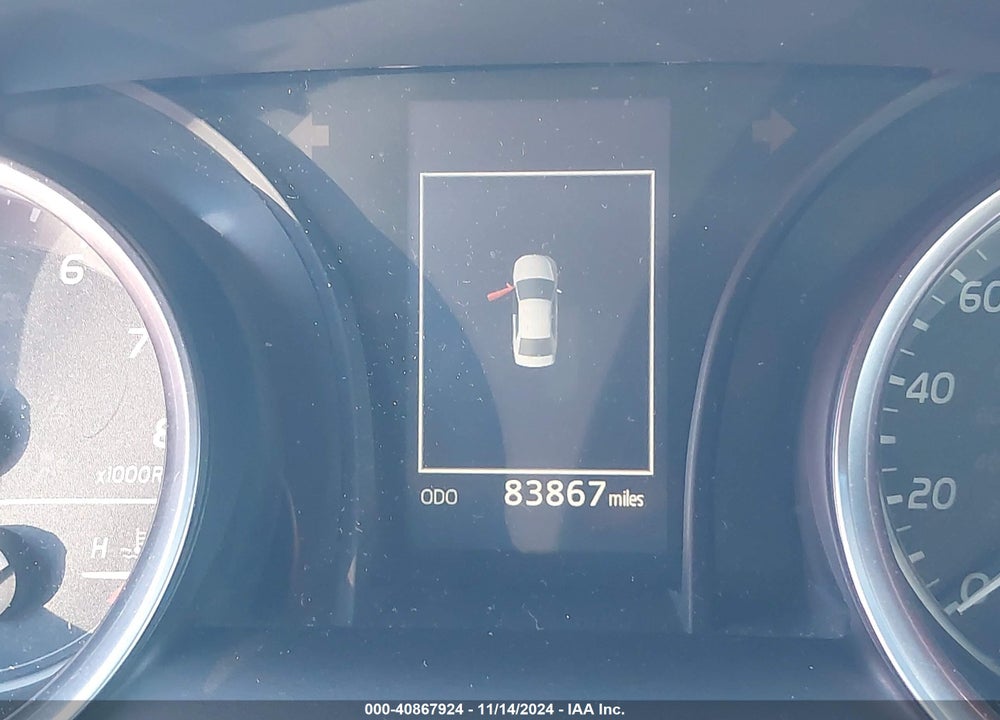 2018 TOYOTA CAMRY LE VIN: 4T1B11HK5JU528690