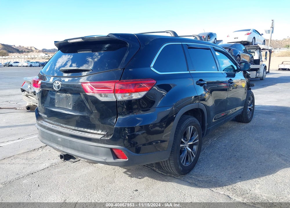 2017 TOYOTA HIGHLANDER LE VIN: 5TDZZRFH6HS200792