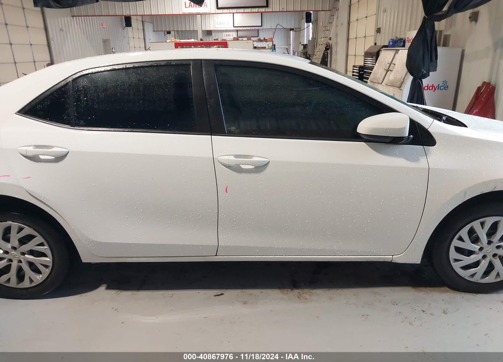 2017 TOYOTA COROLLA LE VIN: 5YFBURHE9HP672402