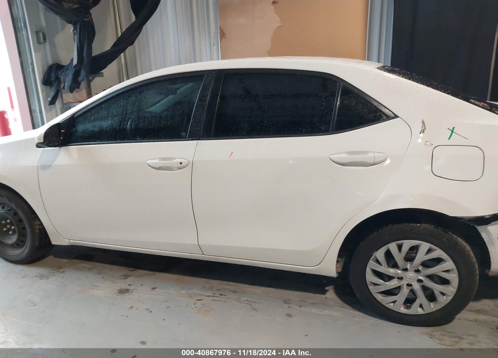 2017 TOYOTA COROLLA LE VIN: 5YFBURHE9HP672402