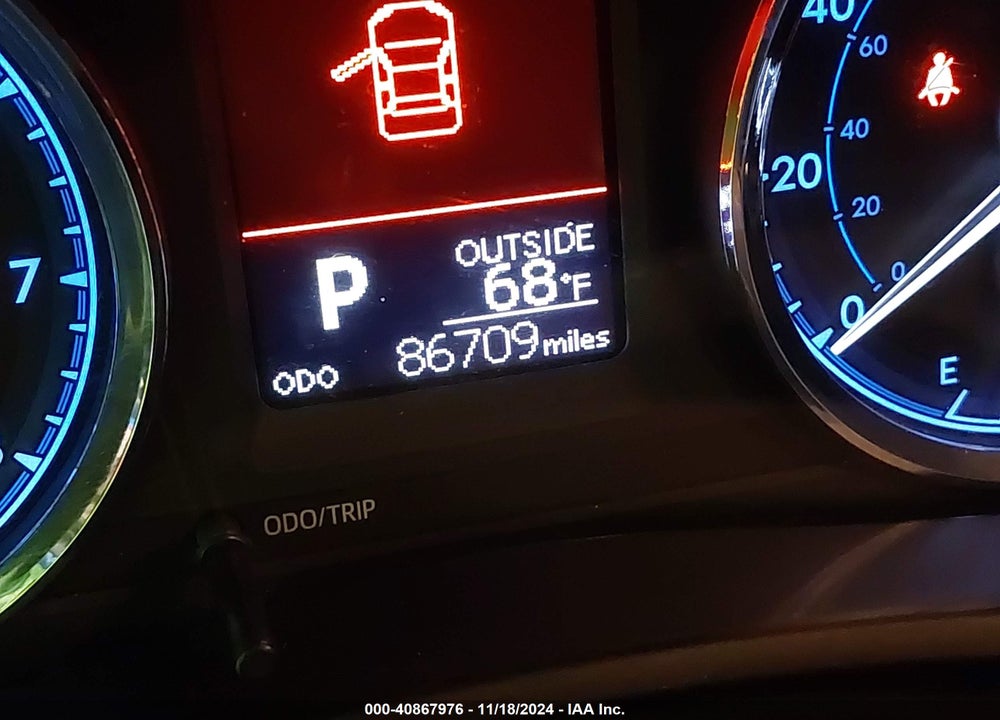 2017 TOYOTA COROLLA LE VIN: 5YFBURHE9HP672402