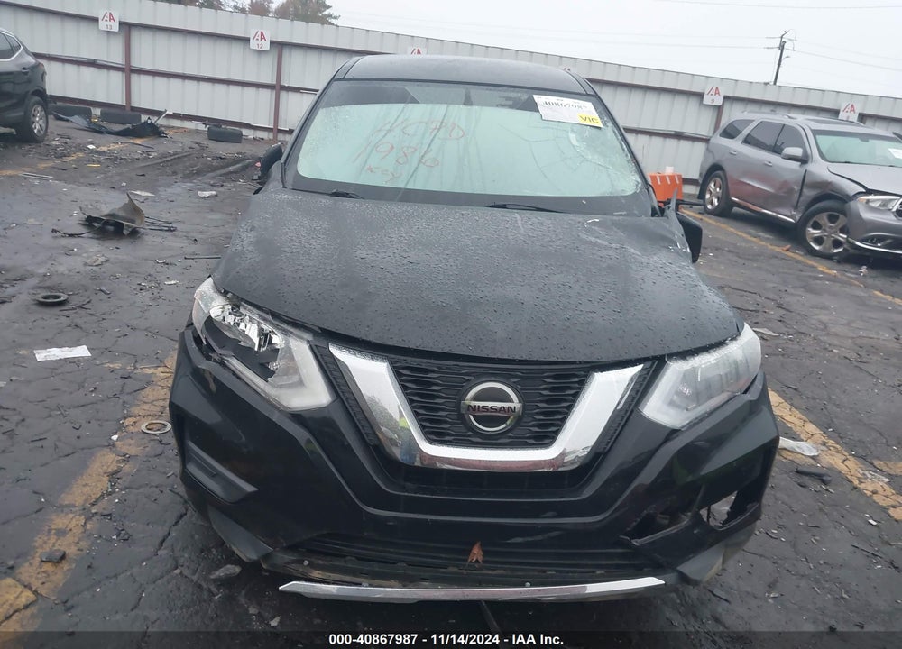 2018 NISSAN ROGUE S VIN: KNMAT2MT1JP601986