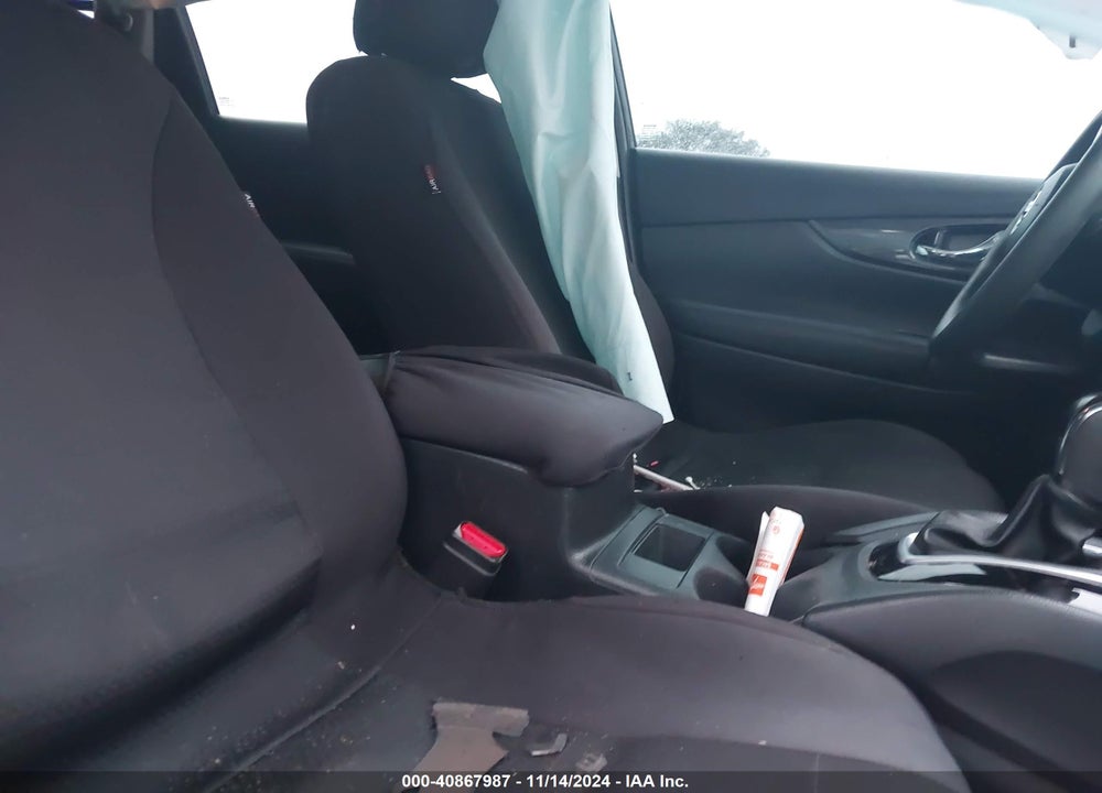 2018 NISSAN ROGUE S VIN: KNMAT2MT1JP601986
