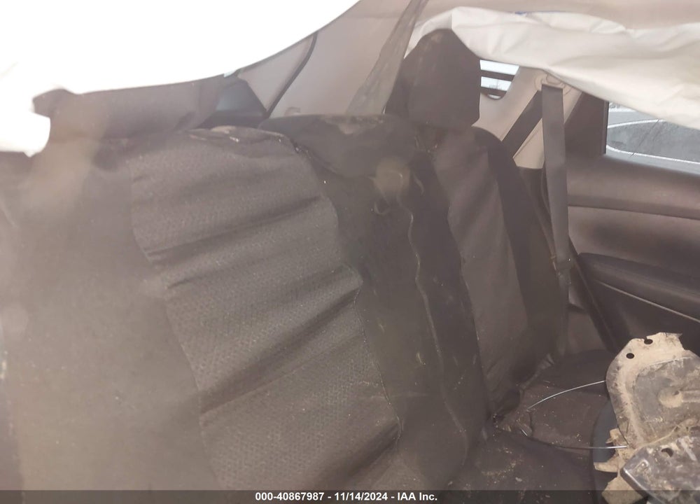 2018 NISSAN ROGUE S VIN: KNMAT2MT1JP601986