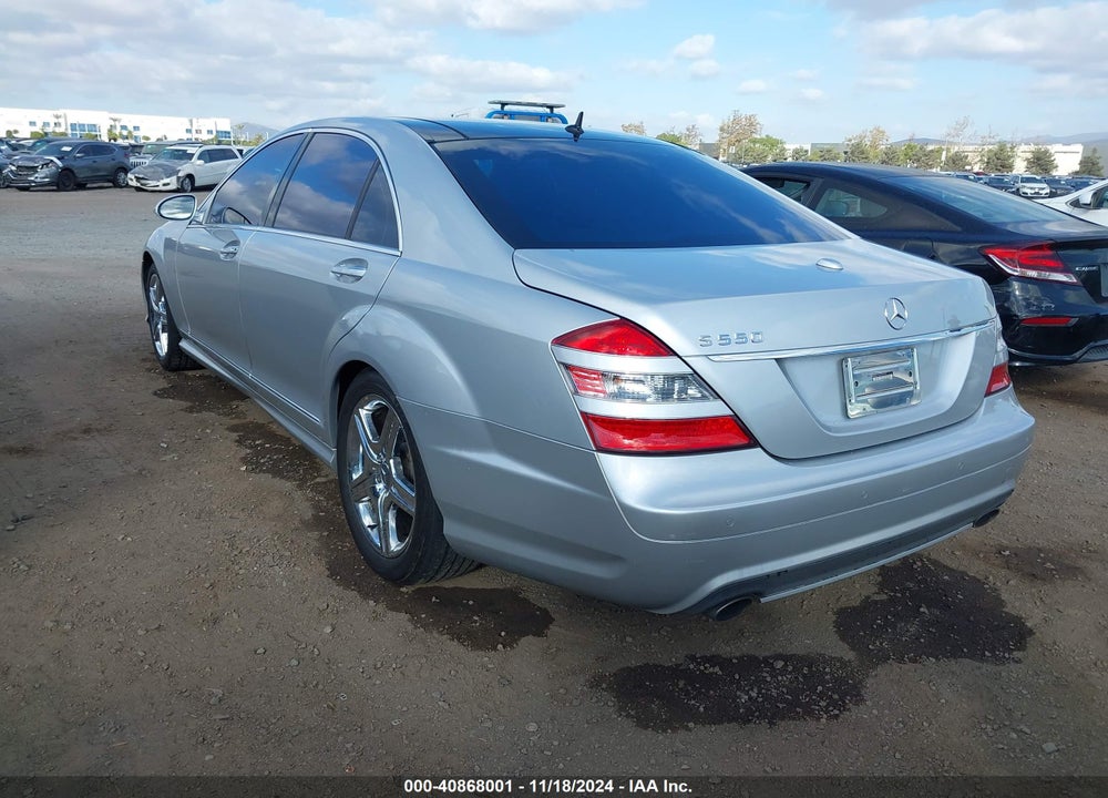2007 MERCEDES-BENZ S 550 VIN: WDDNG71X27A071491