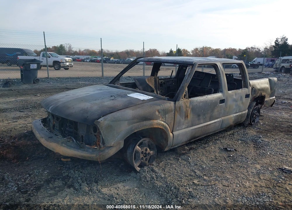 2004 CHEVROLET S-10 LS VIN: 1GCDT13X44K110891