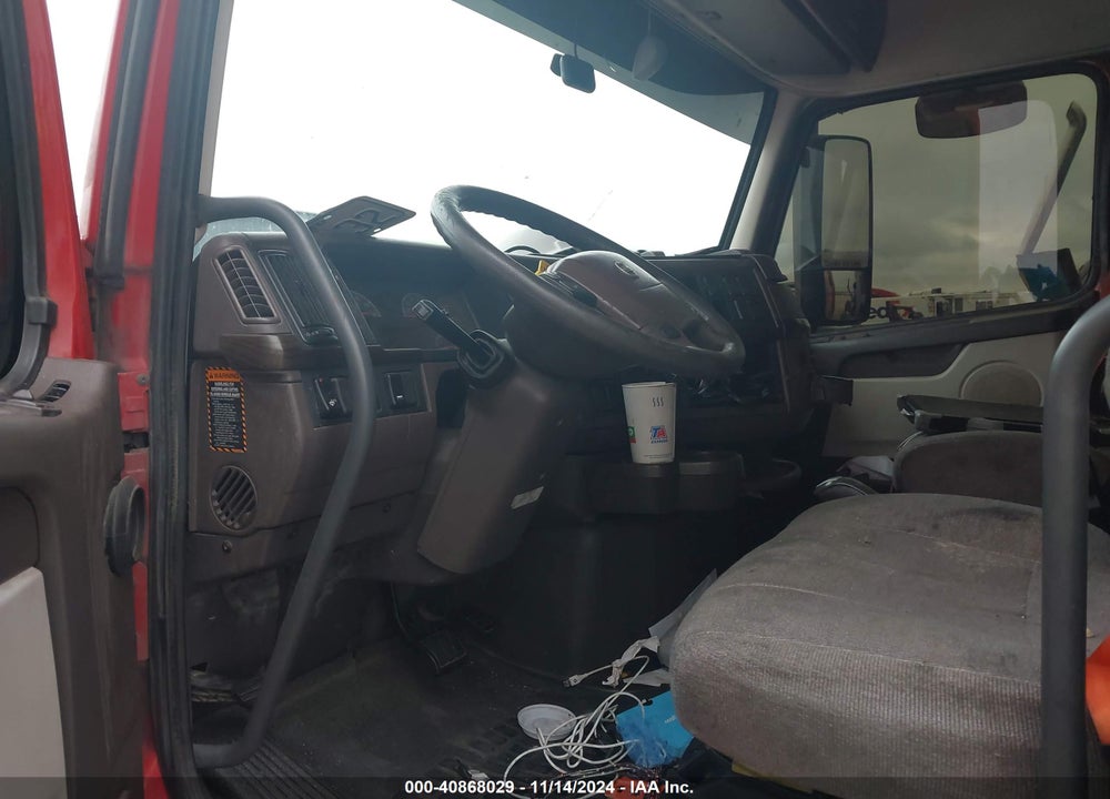 2015 VOLVO VN VNL VIN: 4V4NC9EH9FN912240