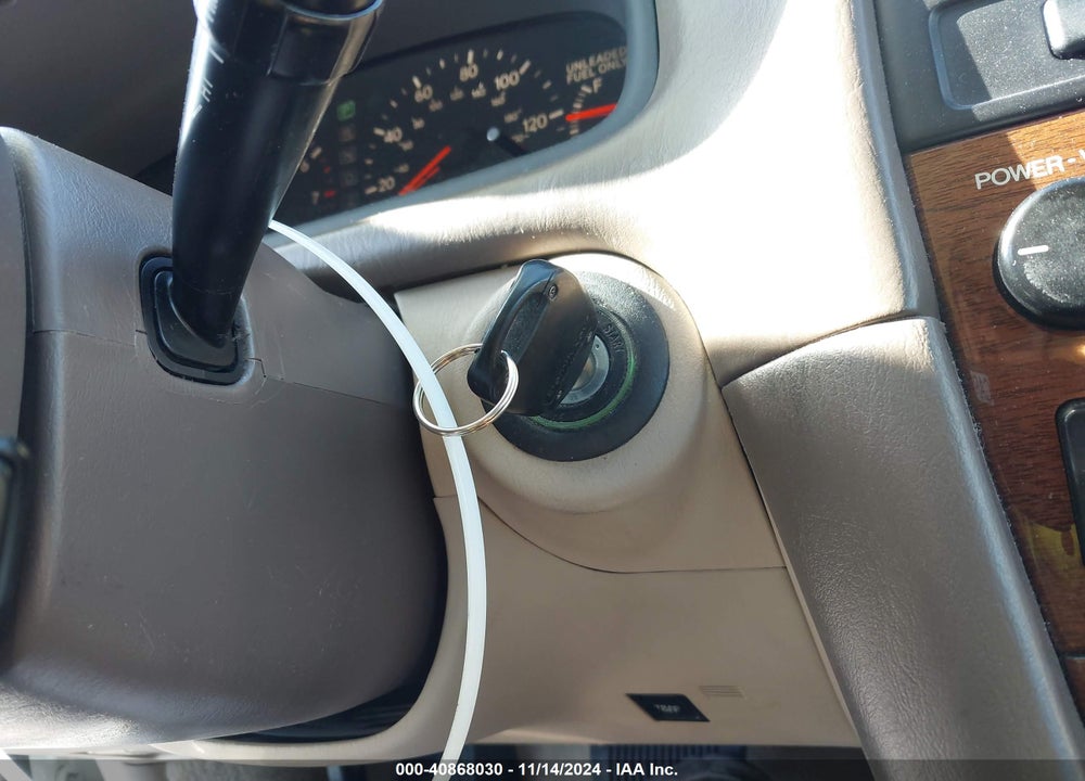 2001 LEXUS ES 300 VIN: JT8BF28GX15112943