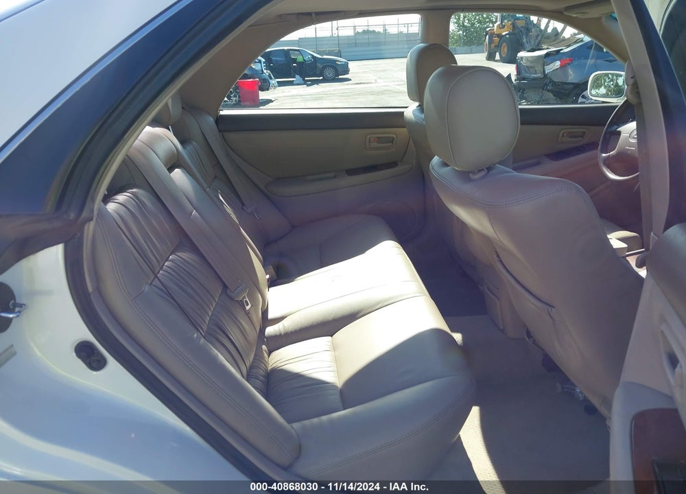2001 LEXUS ES 300 VIN: JT8BF28GX15112943