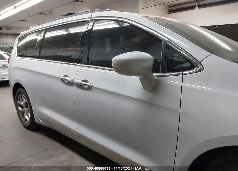 2018 CHRYSLER PACIFICA TOURING PLUS VIN: 2C4RC1FGXJR234954