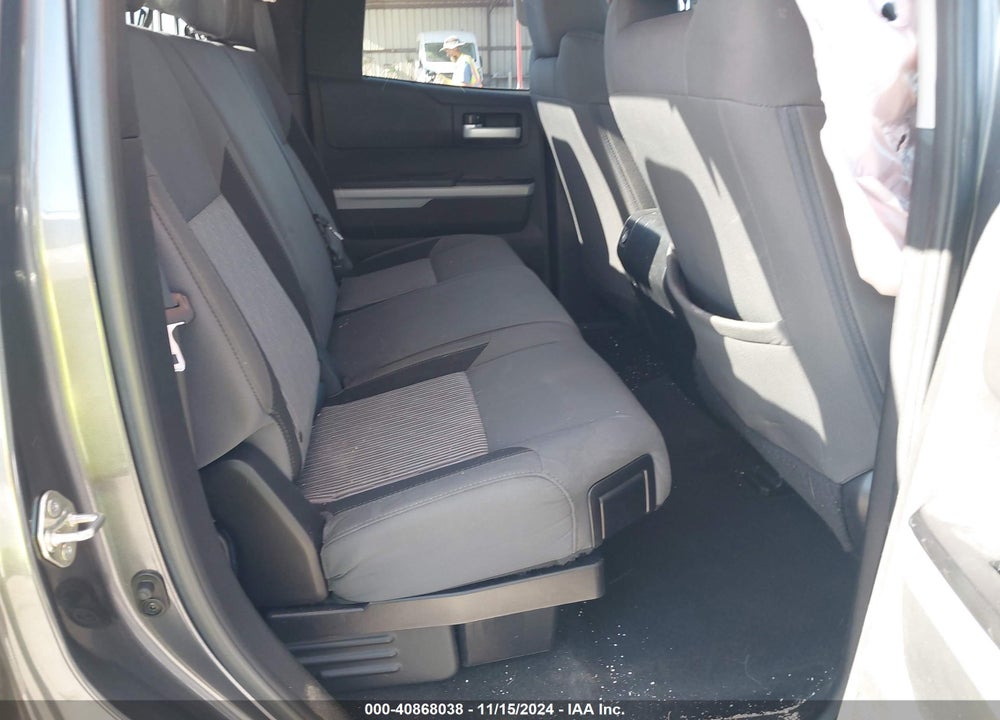 2017 TOYOTA TUNDRA SR5 4.6L V8 VIN: 5TFRM5F19HX112422