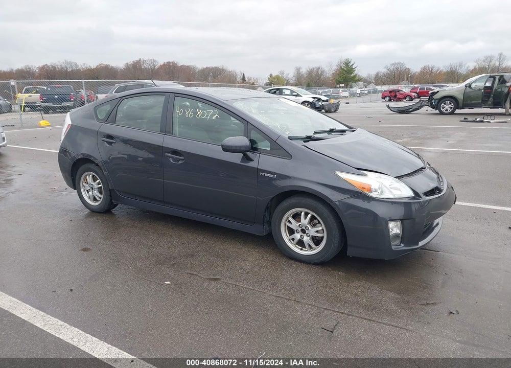 2011 TOYOTA PRIUS TWO VIN: JTDKN3DU2B0285828