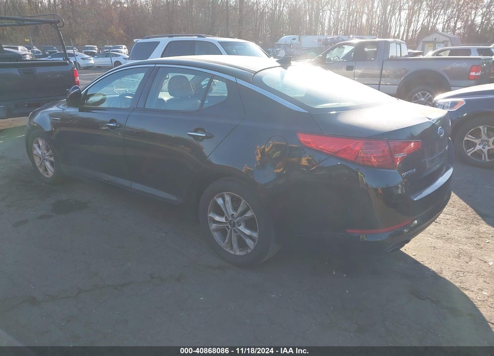 2011 KIA OPTIMA EX VIN: KNAGN4A79B5115119