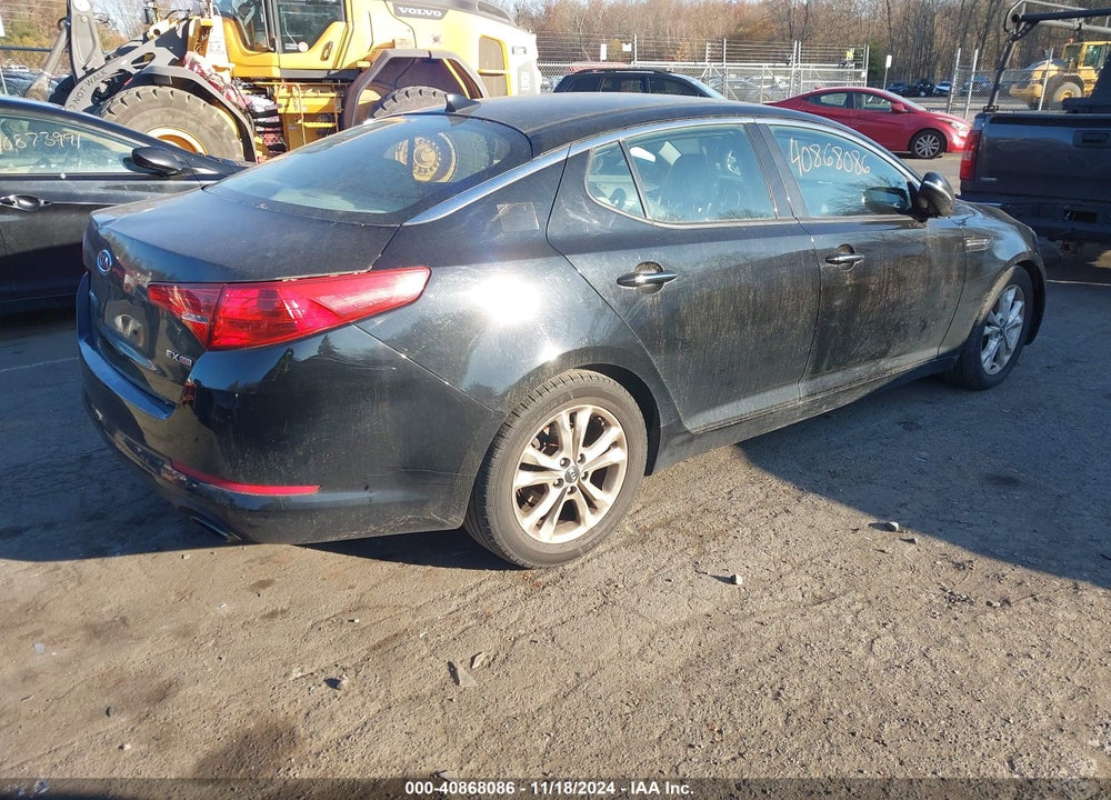2011 KIA OPTIMA EX VIN: KNAGN4A79B5115119