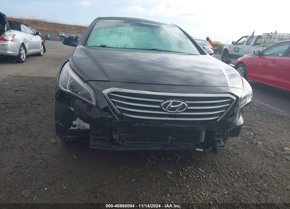 2015 HYUNDAI SONATA SE VIN: 5NPE24AF6FH231586