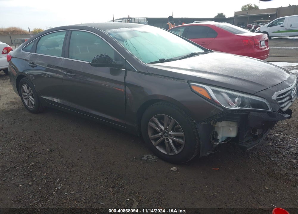 2015 HYUNDAI SONATA SE VIN: 5NPE24AF6FH231586