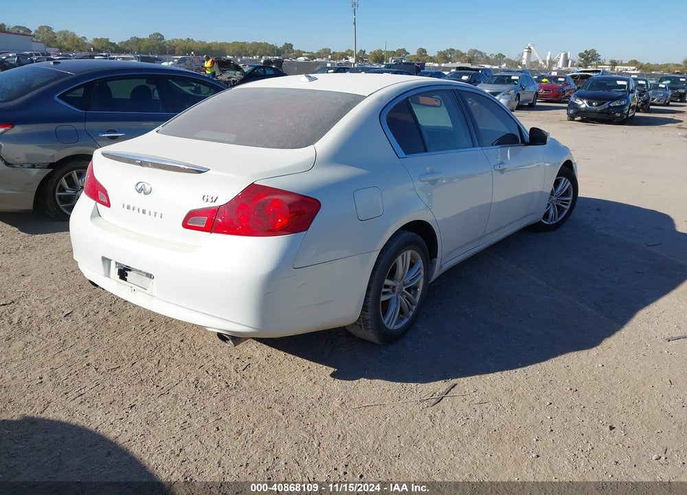 2011 INFINITI G37X VIN: JN1CV6AR0BM401965