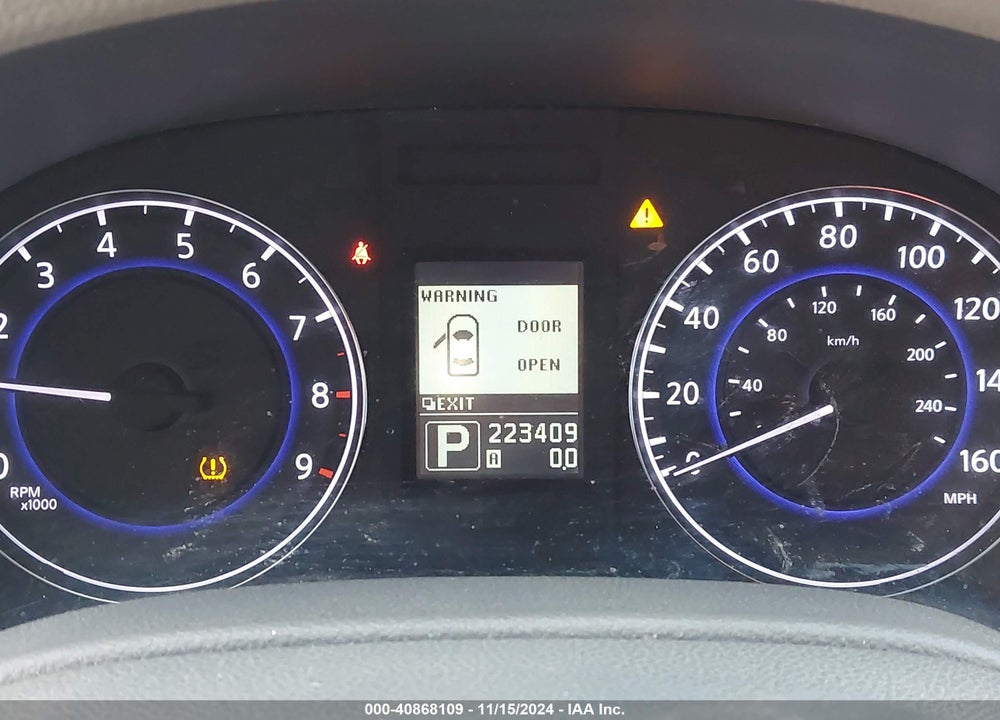 2011 INFINITI G37X VIN: JN1CV6AR0BM401965