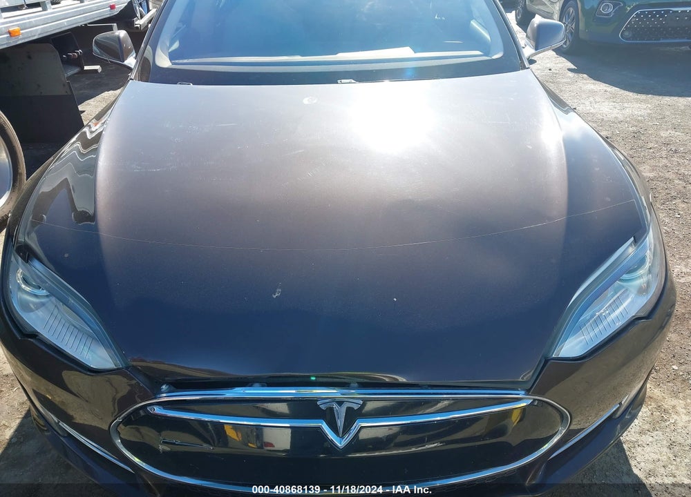 2013 TESLA MODEL S VIN: 5YJSA1AC7DFP10637