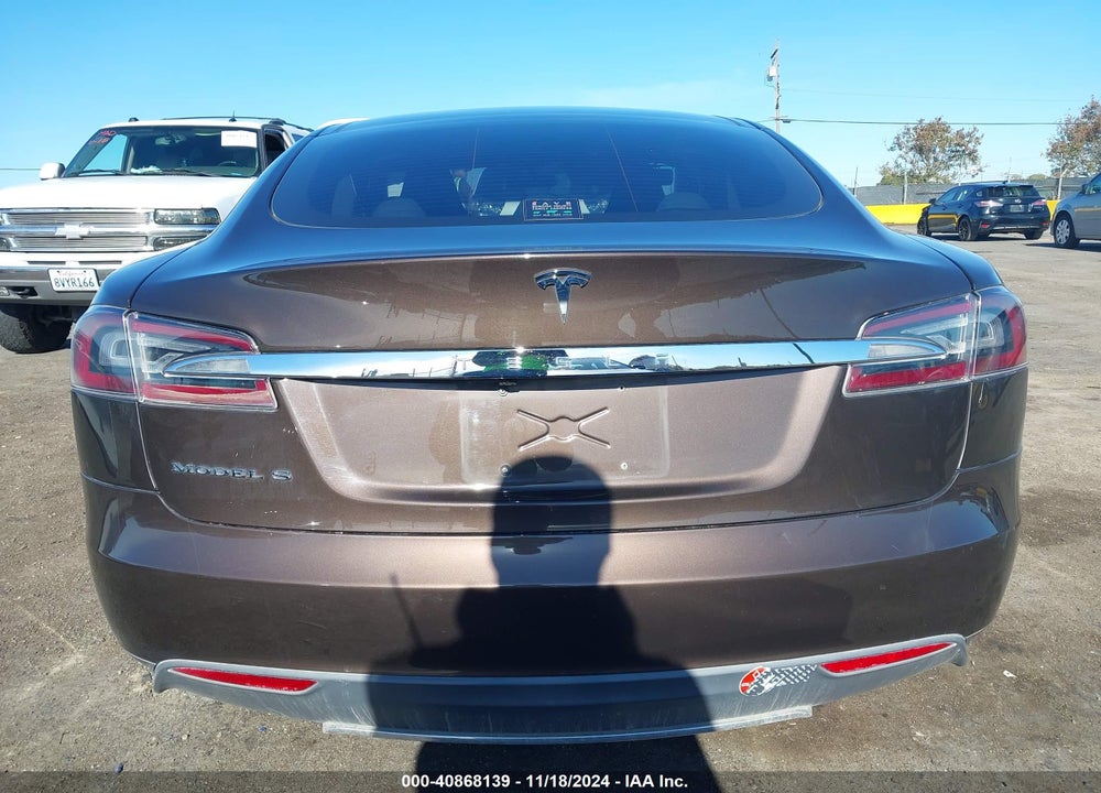 2013 TESLA MODEL S VIN: 5YJSA1AC7DFP10637