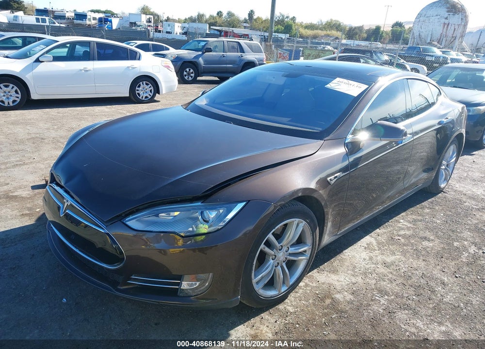 2013 TESLA MODEL S VIN: 5YJSA1AC7DFP10637