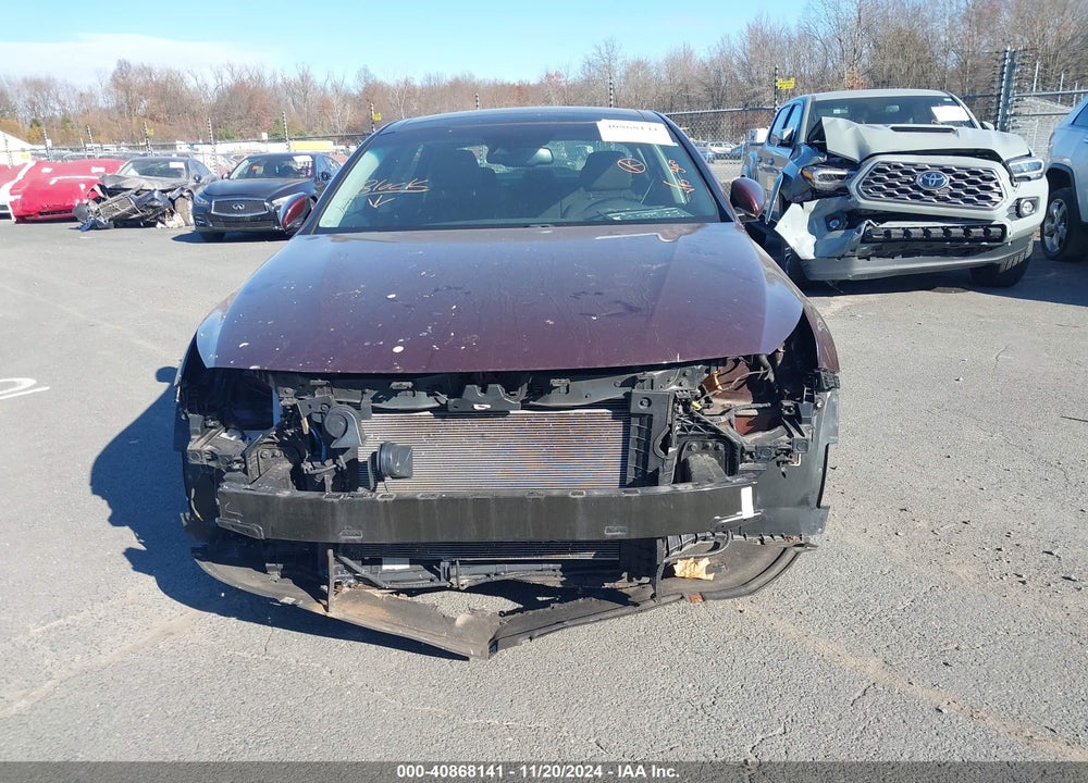 2019 KIA OPTIMA LX VIN: 5XXGT4L36KG295027