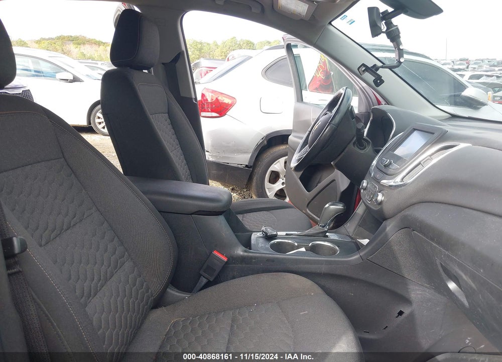 2018 CHEVROLET EQUINOX LT VIN: 2GNAXJEV5J6261571