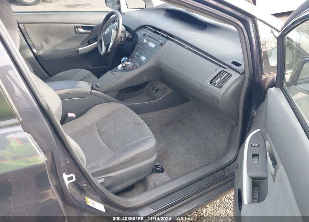 2010 TOYOTA PRIUS III VIN: JTDKN3DU3A0025906