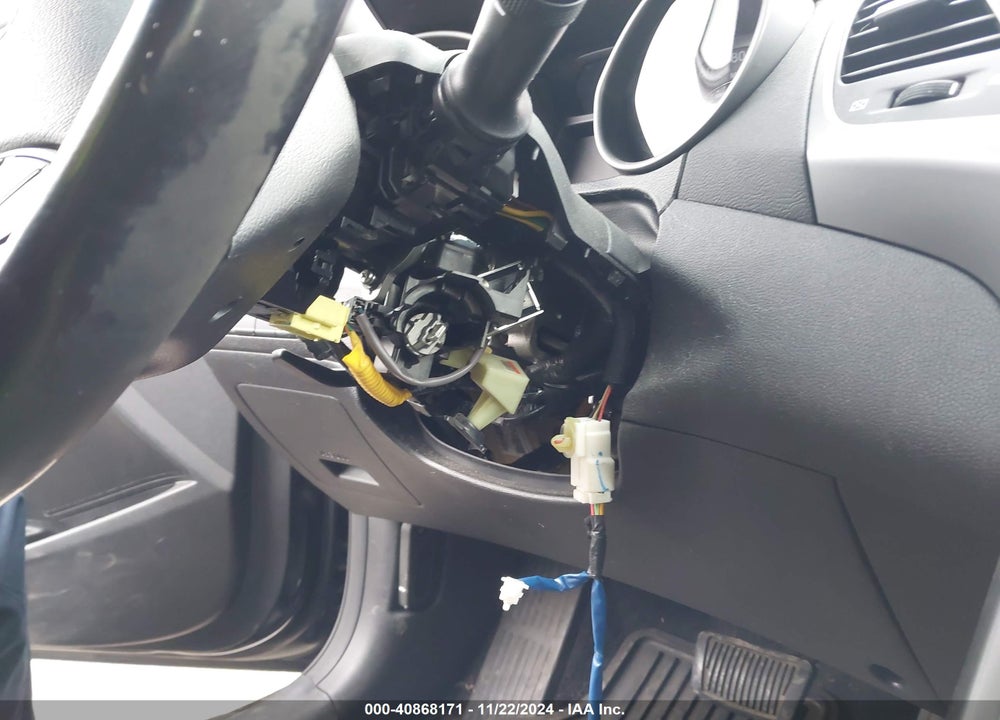 2014 HYUNDAI ELANTRA LIMITED VIN: KMHDH4AE1EU090556