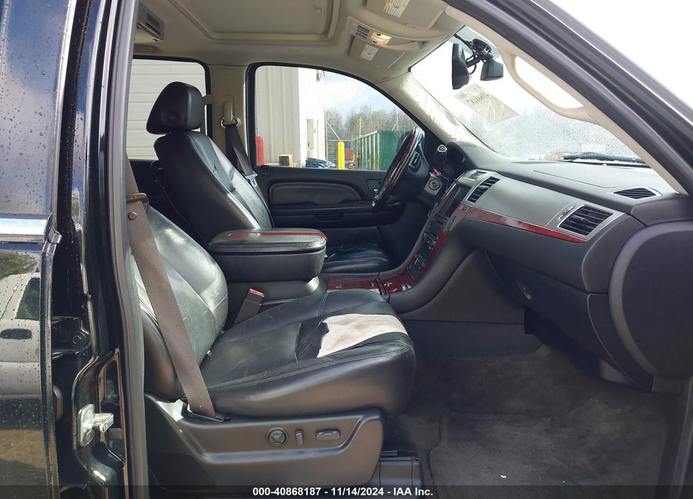 2007 CADILLAC ESCALADE STANDARD VIN: 1GYFK63837R430405